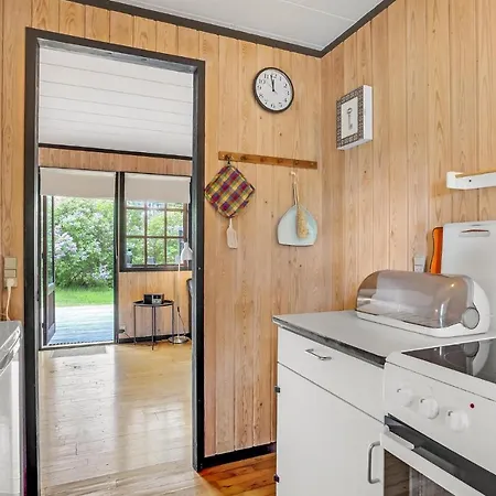 Holiday home Pet Friendly In With Kitchen