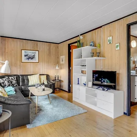 Holiday home Pet Friendly In With Kitchen